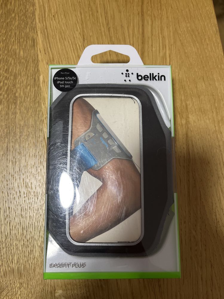 Futeral do biegania Iphone 5, 5s Belkin.