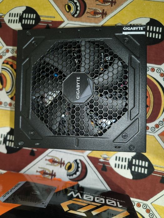 Fonte gigabyte ud gold 1000w