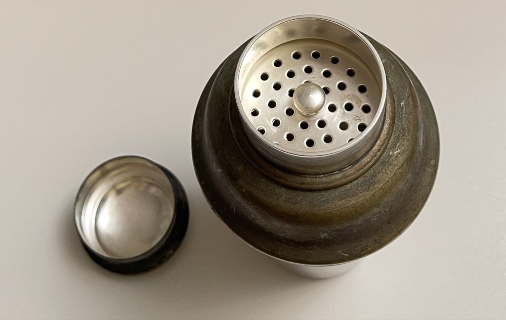 Stary przedwojenny posrebrzany shaker EPNS Anglia
