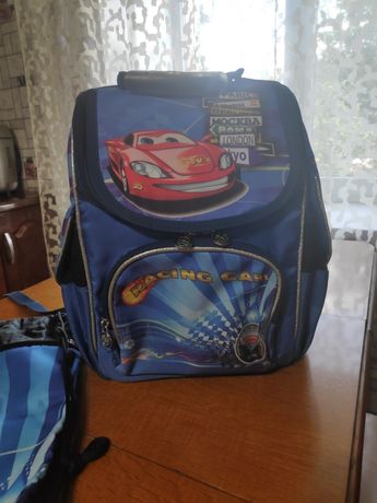 Рюкзак портфель ранец школьный с 1 по 4 класс ортопедический
