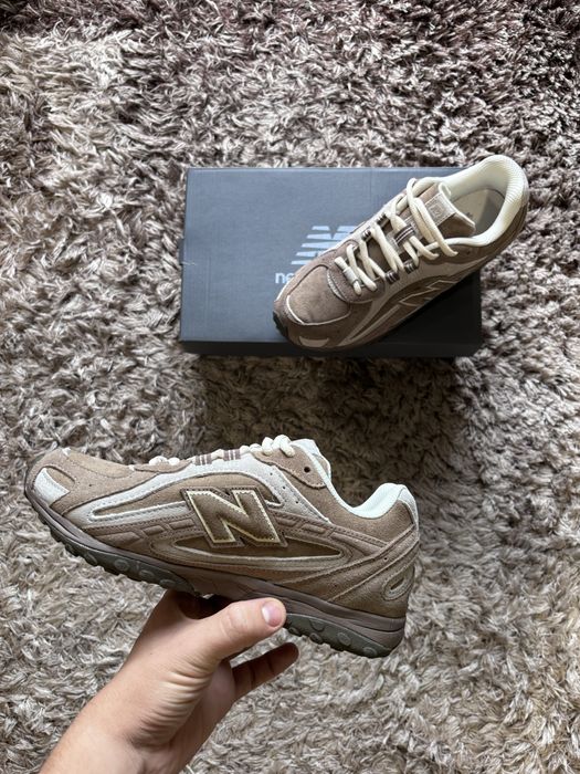 New Balance 204L - Mushroom Arid Stone