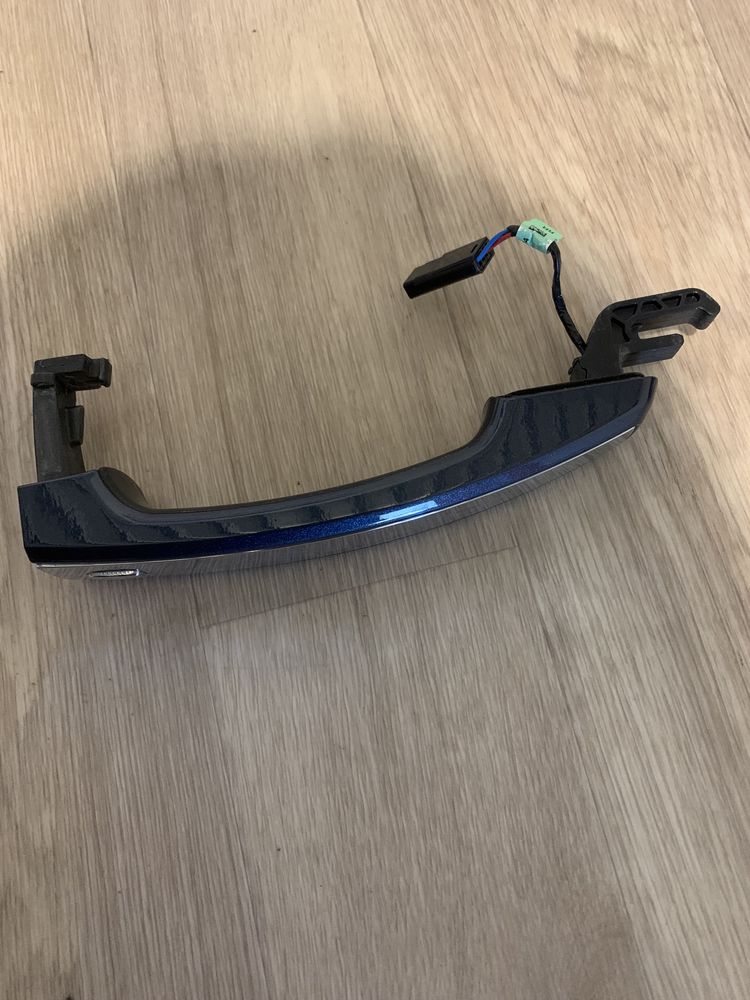 Разборка Chevrolet Trax 2019 дверные ручки, датчик давления шин
