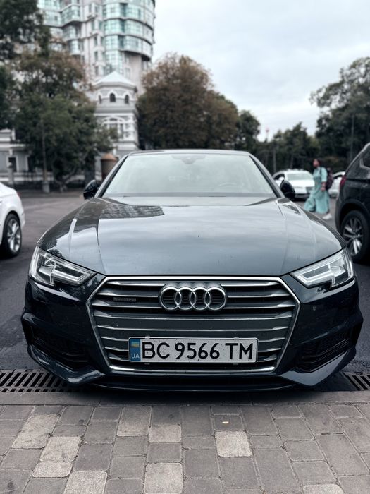AUDI A4 B9 Premium plus 2017