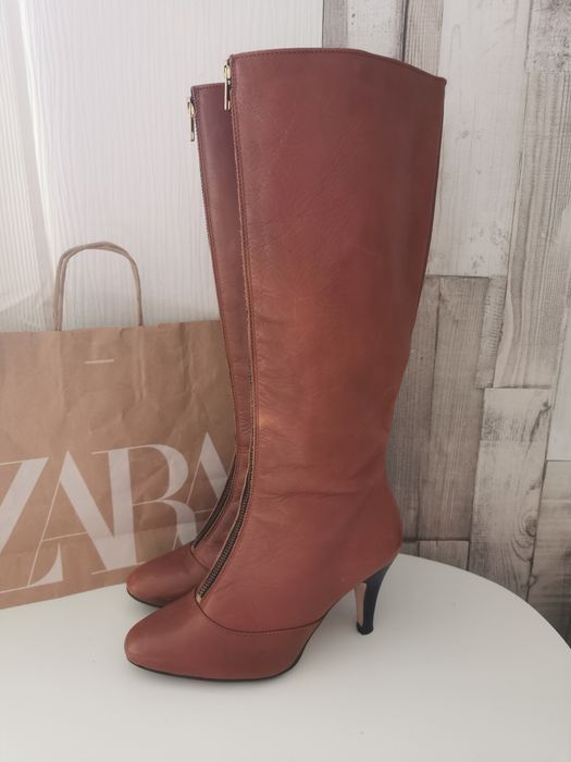 Buty kozaki wysokie z obcasem zapinane jesienne zimowe brazowe next 38