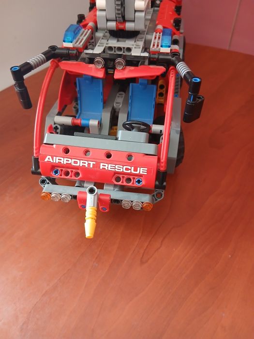 Продам Лего technic 42068 конструктор лего техник