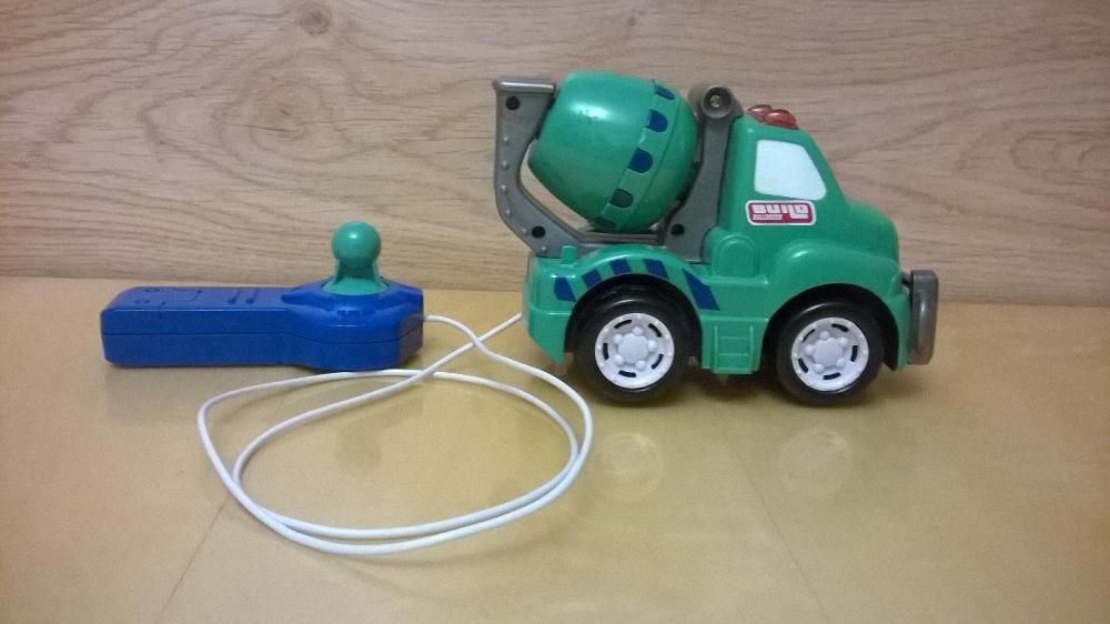 Zabawka,samochód, auto,betoniarka poruszana za pomocą dżojstika,SMYK