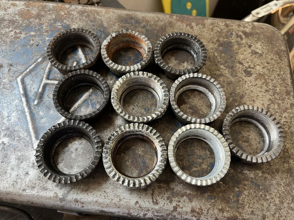 Simson S51 SR50 KR51 Schwalbe nakretka cylindra kolanka oryginal