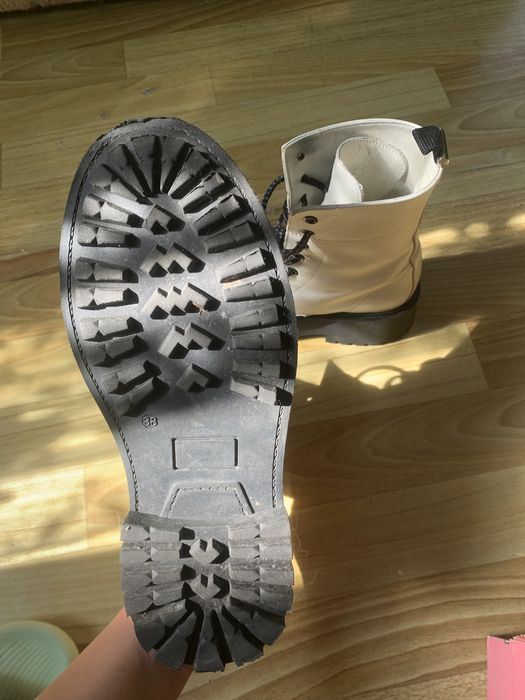 Фирменые кожаные ботинки