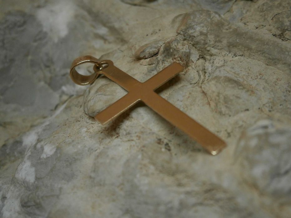 Złota Zawieszka Krzyżyk 14 K-0,82 GR