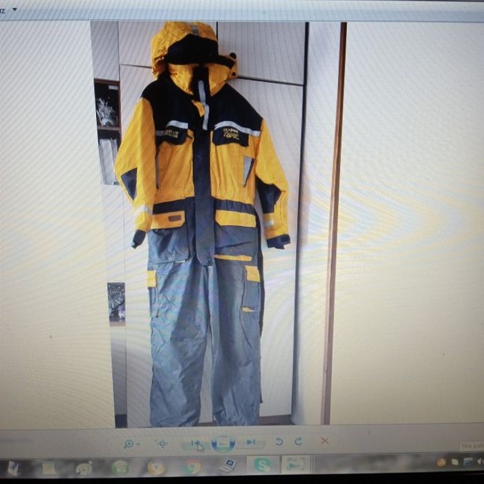 Kombinezon wędkarski