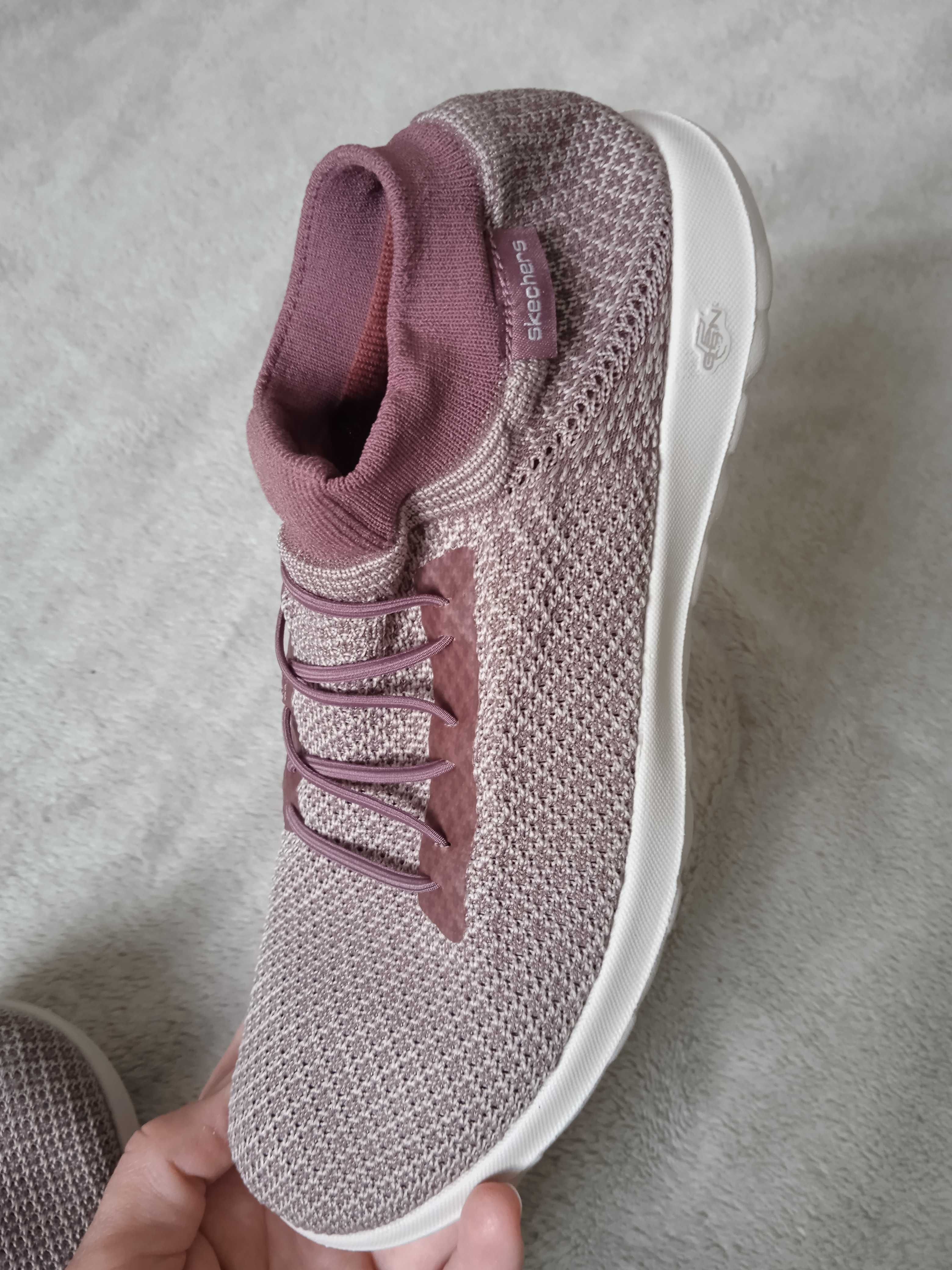 Кроссовки Skechers air cooled goga mat р37