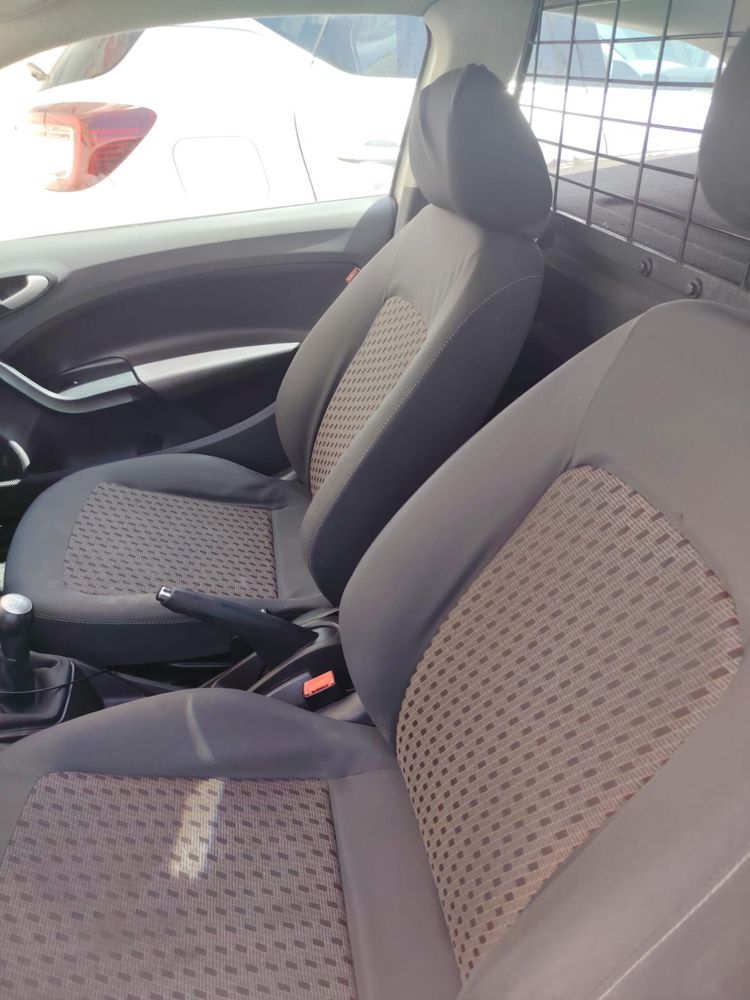 SEAT Ibiza Van 1.4 TDI – 2010 – Económico – 2 lugares