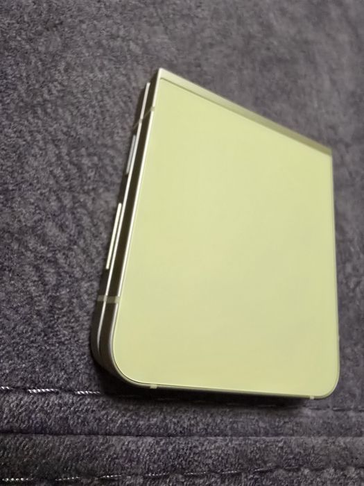 Samsung FLIP 6,yellow, 12/256gb