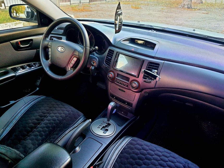 Продам KIA magentis автомат 2л