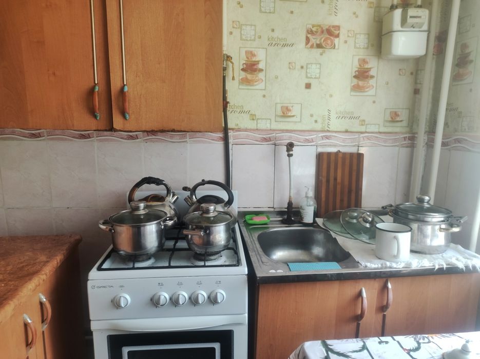 3-комнатная квартира + баня, кладовая ,погреб и сарай в Рауховка