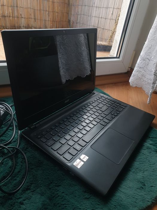 Laptop Acer Aspire v5 -551 15,6" procesor AMD A6-4455M komputer