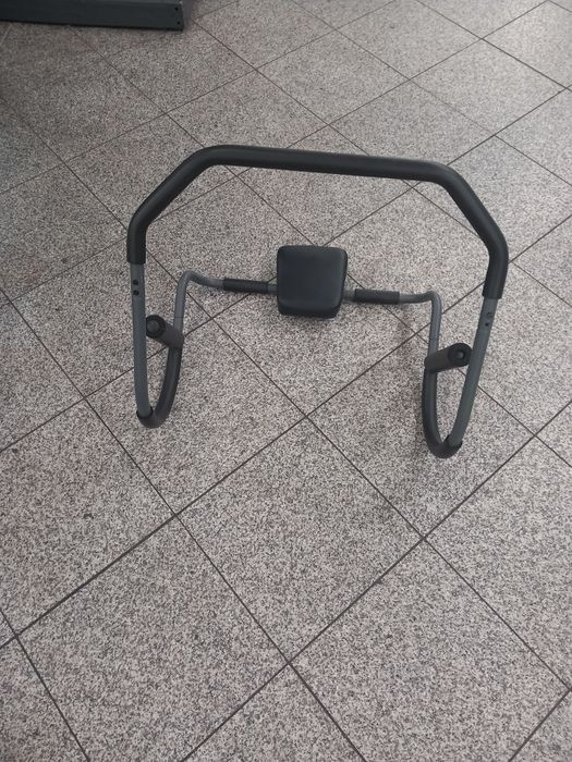 Тренажер для м'язів живота та спини