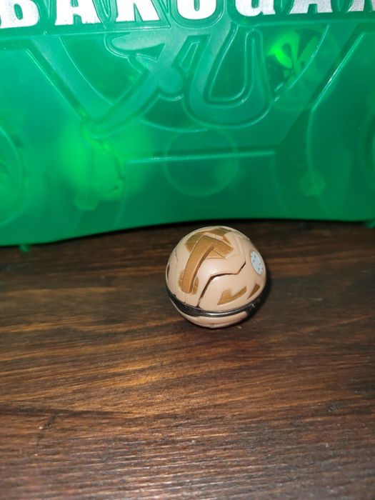 Bakugan Delta Dragonoid B1.  Bakugany