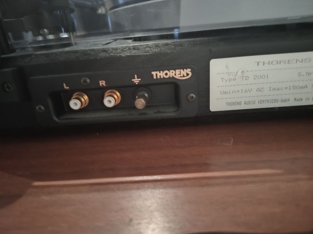 Giradiscos Topo de gama Thorens TD 2001