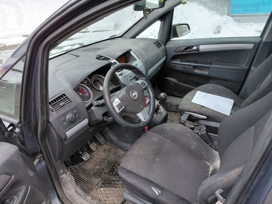 Zafira 2 1.9 150km 2005r 7osobowa hak