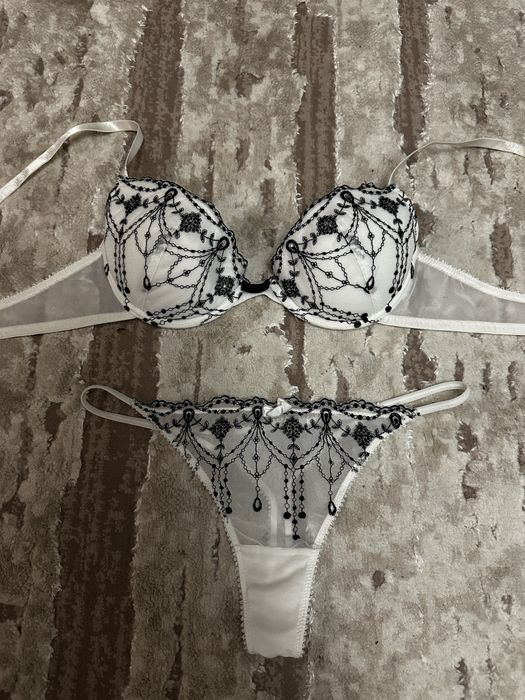 Комплект білизни, бюстгалтер, трусики 75B + S