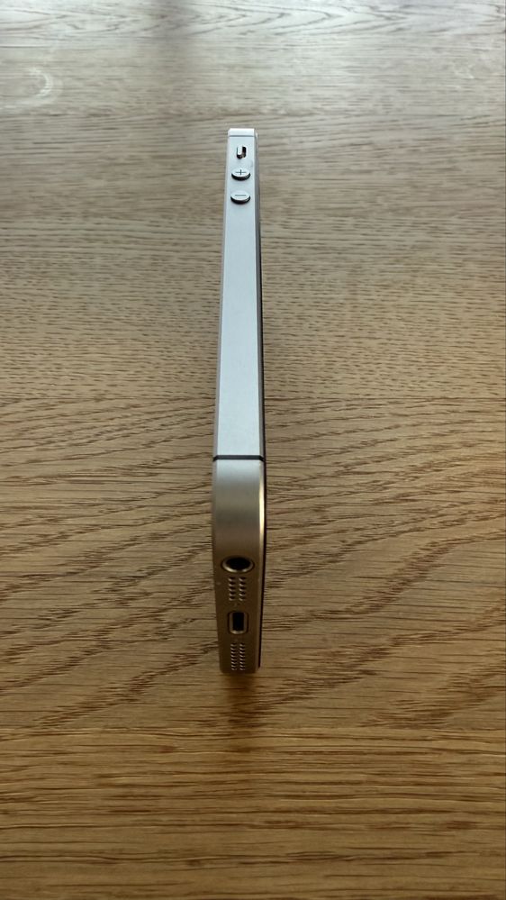 Ipchone SE 1 Generacji
