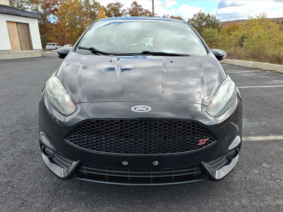 Ford Fiesta ST      2017