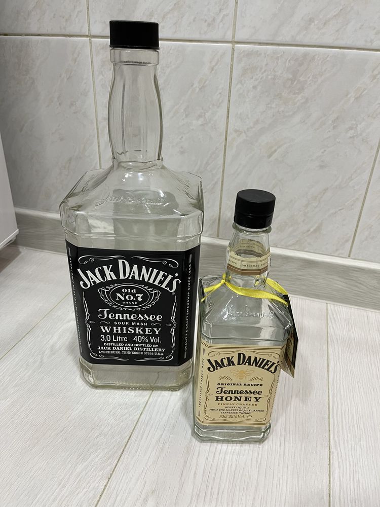 Бутылка 3 литра + (цена за обе)