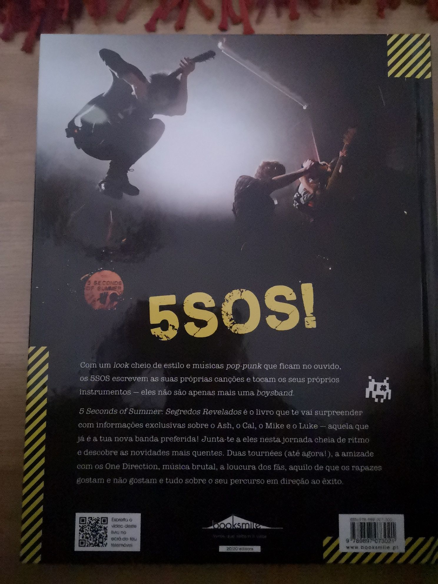 Livro da banda 5 Seconds of Summer