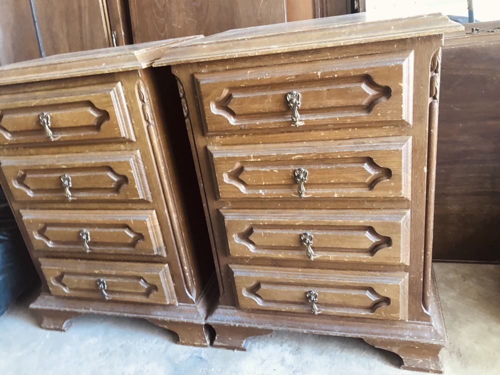 Móveis Vintage: comoda, guarda fatos, mesinha cabeceira