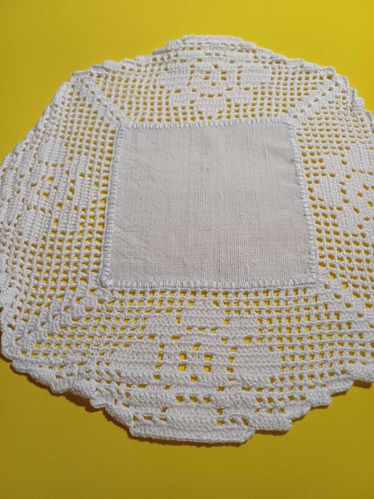 Conjunto 3 Naperons em Linho e Renda
