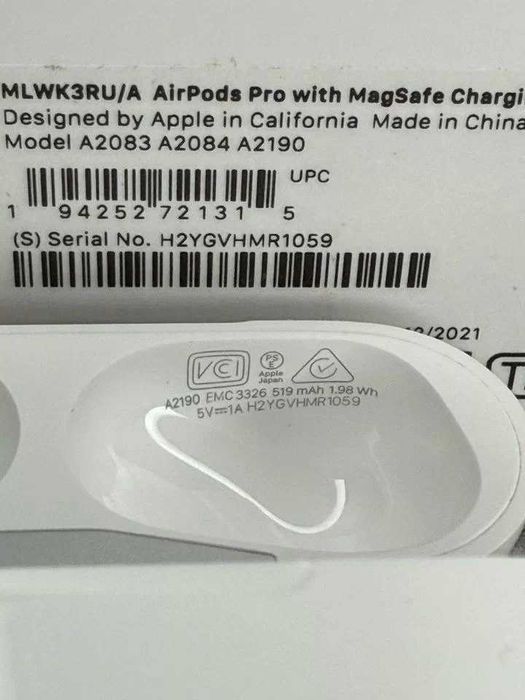 Навушники Apple AirPods Pro (1 gen) MagSafe Case. Ідеал.  Комплект