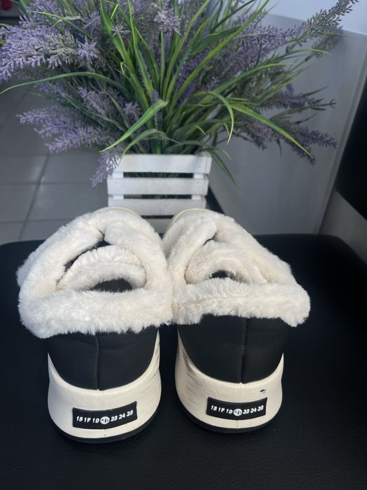 Ботинки зимние женские