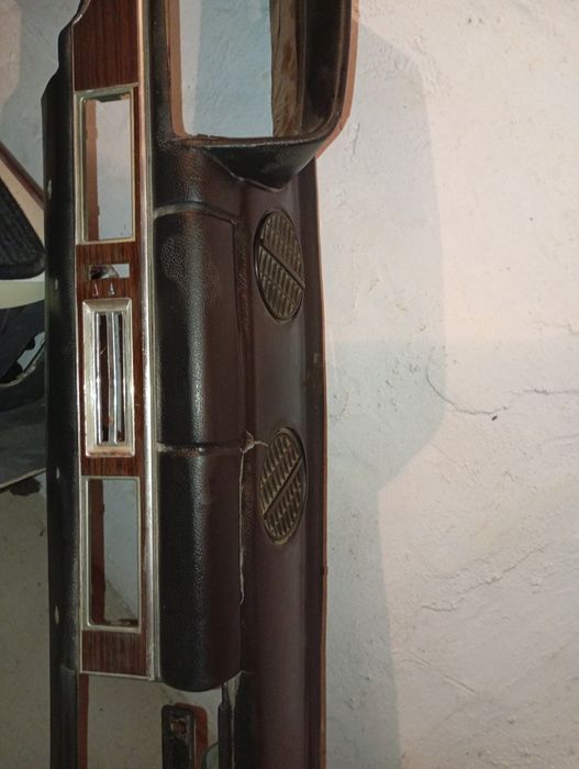 Торпеда ВАЗ 2101,2102,21011,21013,полка под бардачёк 2105