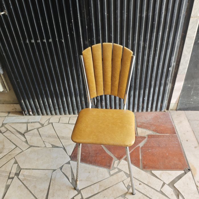 25 Cadeiras cada 20€ para café