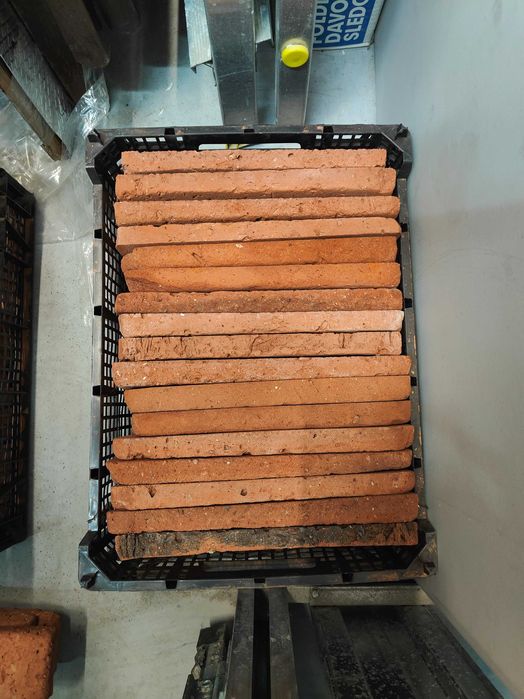 Cegła dekoracyjna/płytki ze starej cegły – 48 sztuk/około 1m2