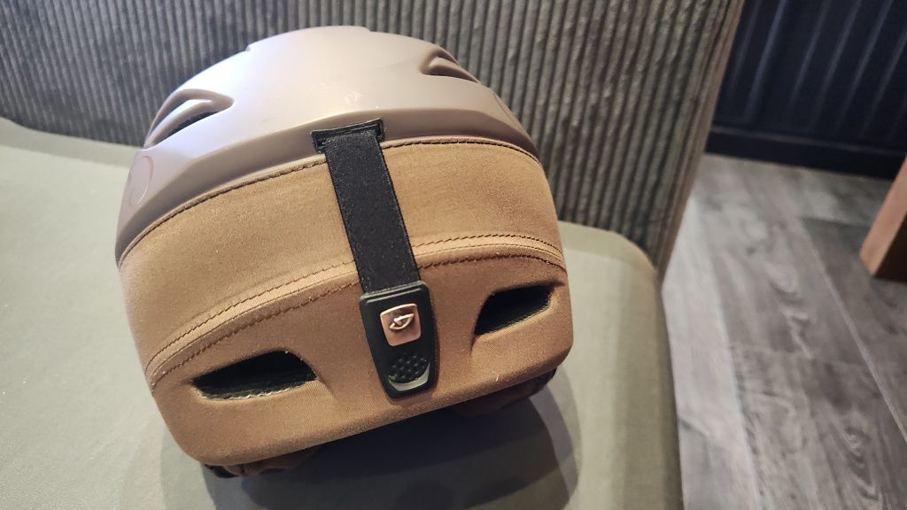 Kask GIRO na narty motorower skuter hulajnogę rozmiar S