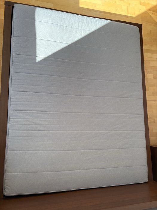 Łóżko Ikea Malm 160x200 z materacem i stolikami nocnymi