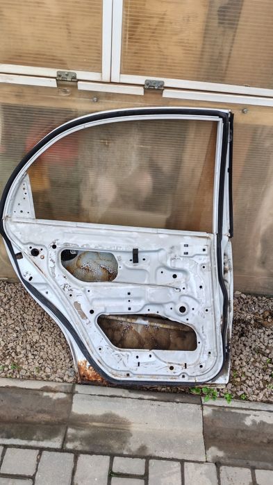 Двери ланос/сенс белые