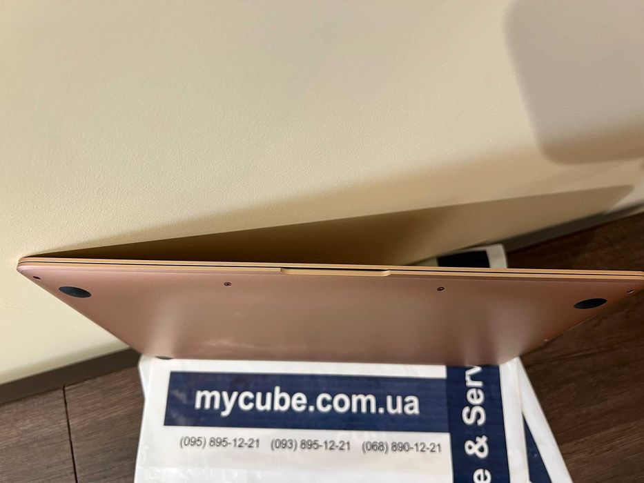 MacBook Air 13 2020 M1 Gold 8/256Gb