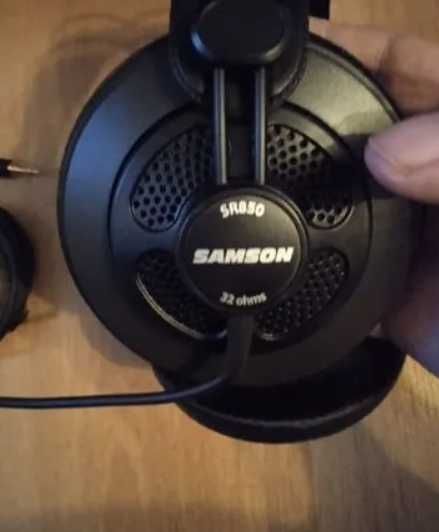 Моніторні навушники samson sr850