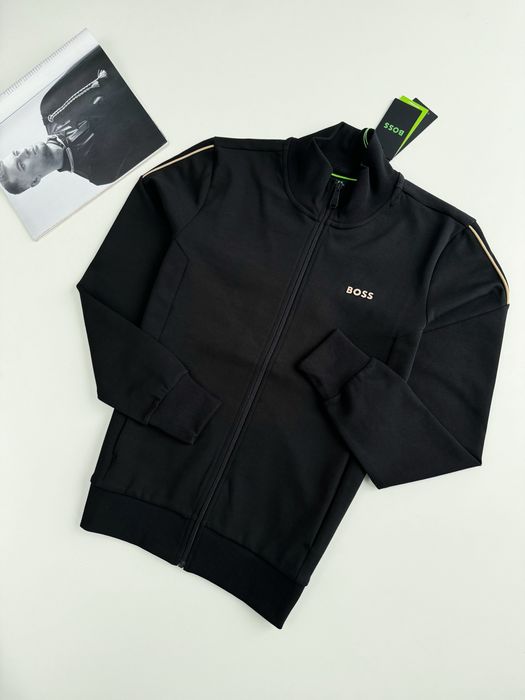 Костюм чорний Boss