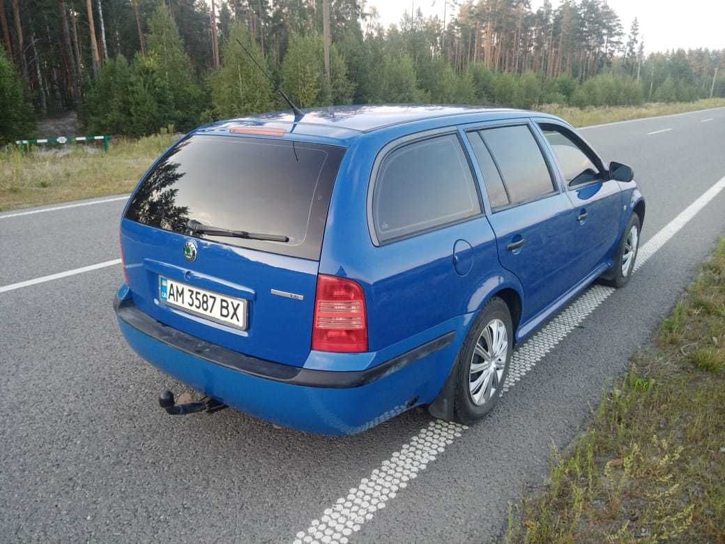 SKODA Octavia 2001 рік