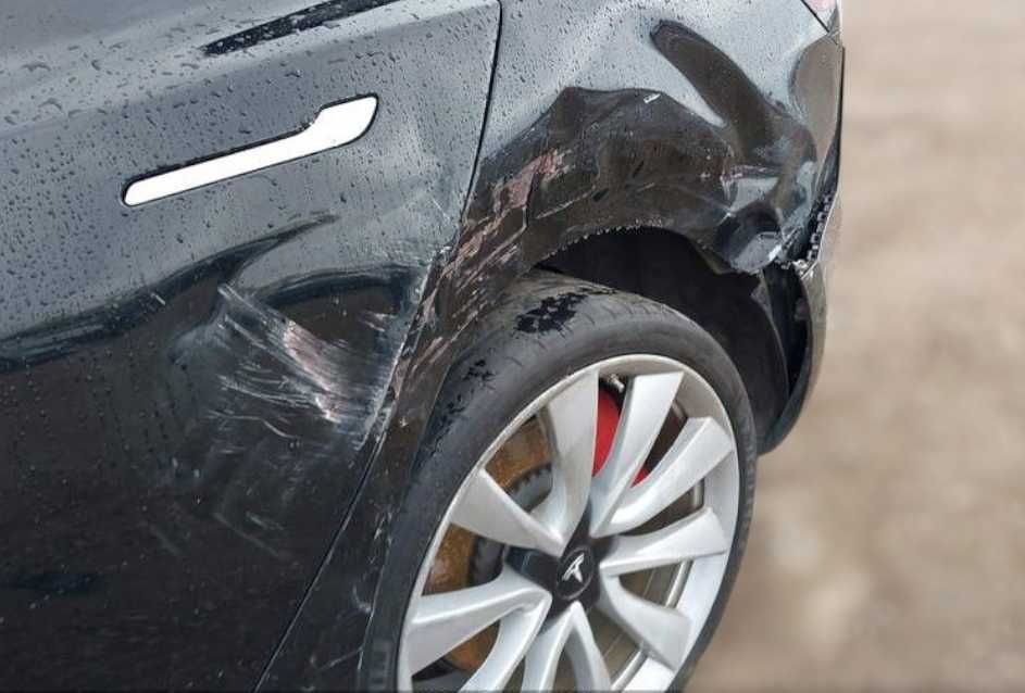 Tesla Model 3 Long Range Performance