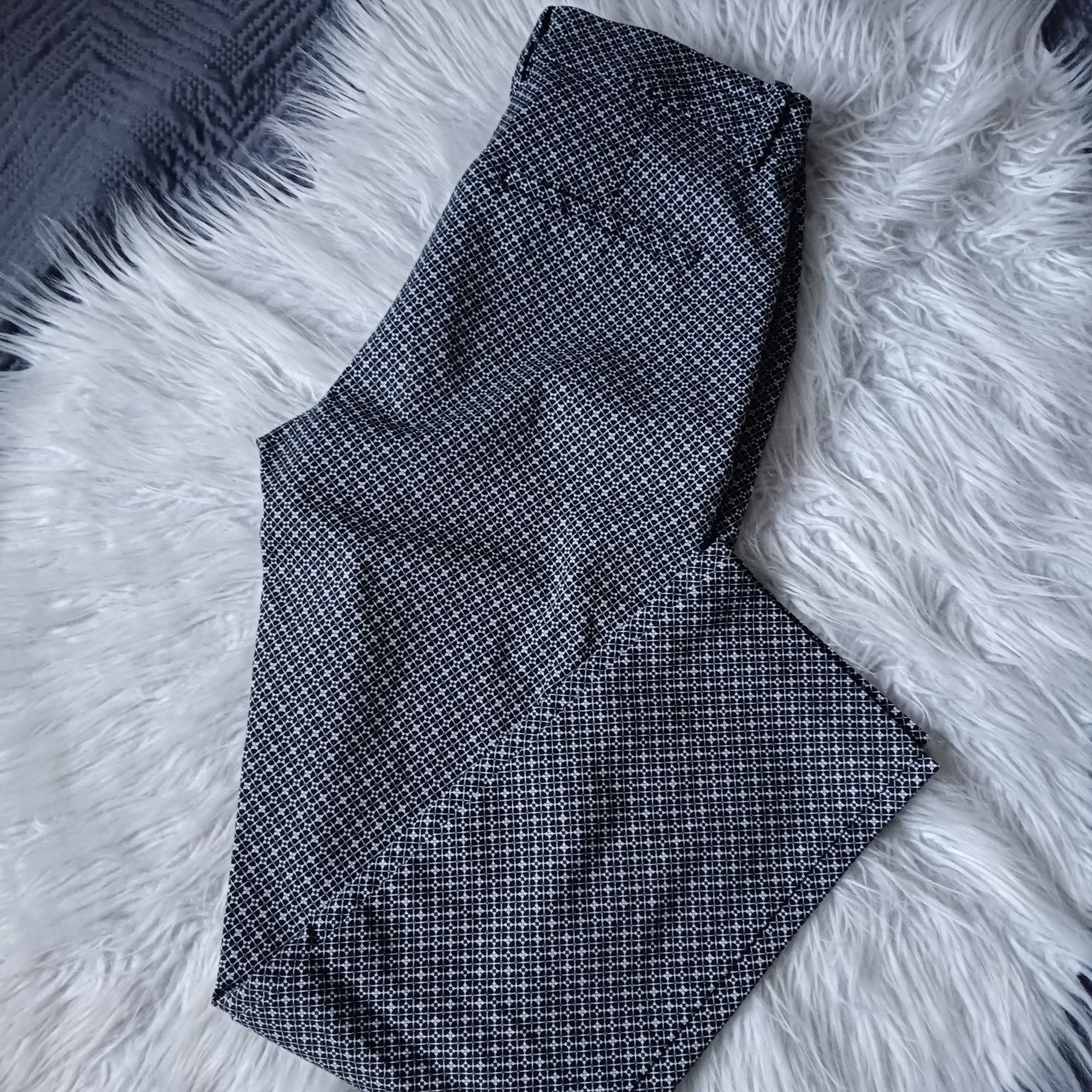 Spodnie chinosy H &M rozm M