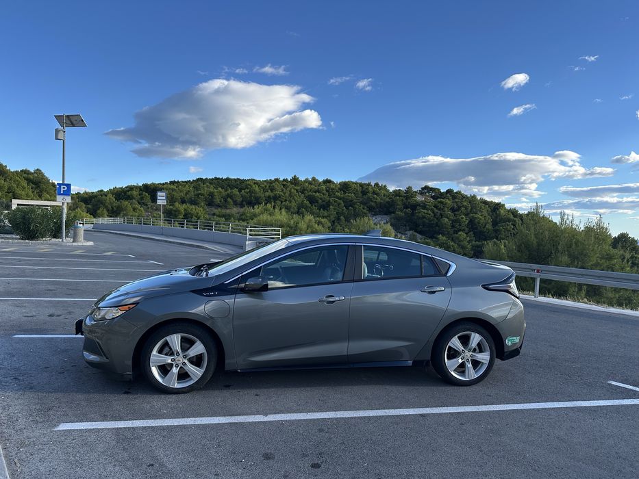 Chevrolet Volt 2017 року