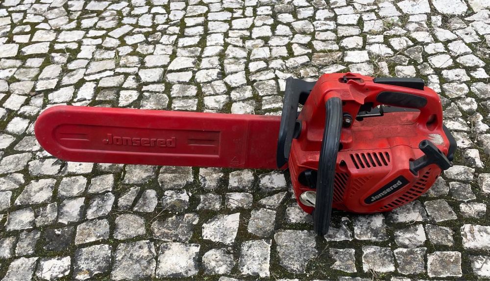 motoserra Jonserred CS2139T, a gasolina