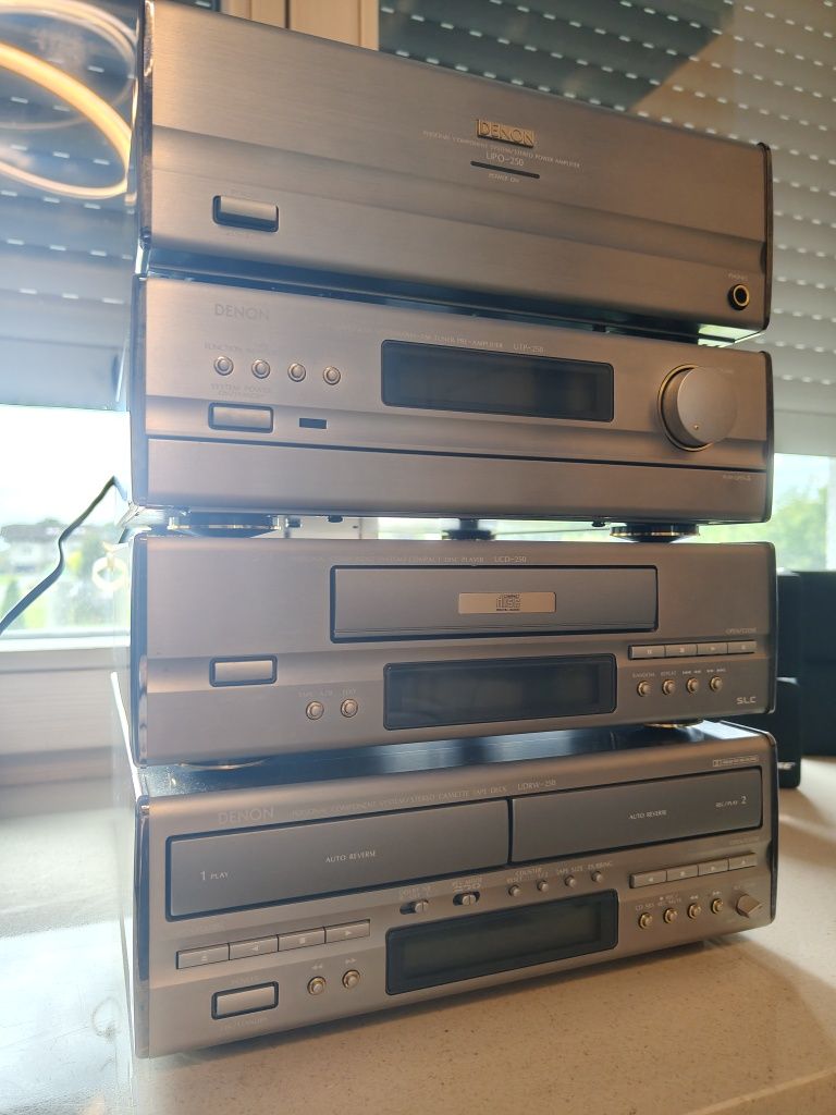 Mini wieża denon UPO-250 utp250 ucd250 udrw250

UTP-250 przedwzmacniac