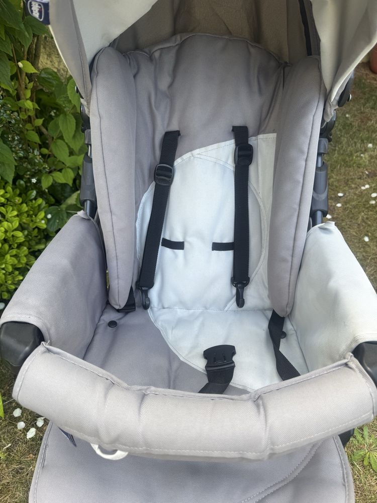 Conjunto carrinho bebé Chico
