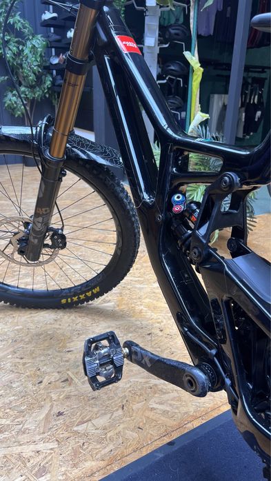 Rower Downhill  SANTA CRUZ V10 8 CC DH X01 2025